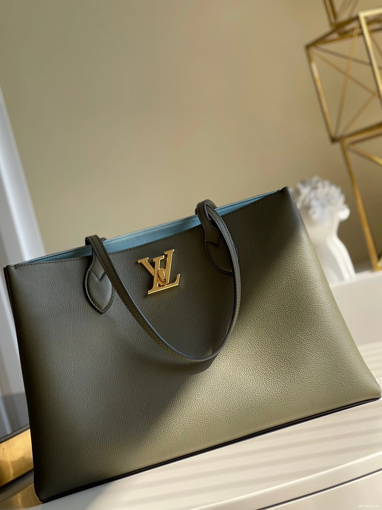 AAA Replica Ru LOCKME VUITTON LOUIS SHOPPER 0803